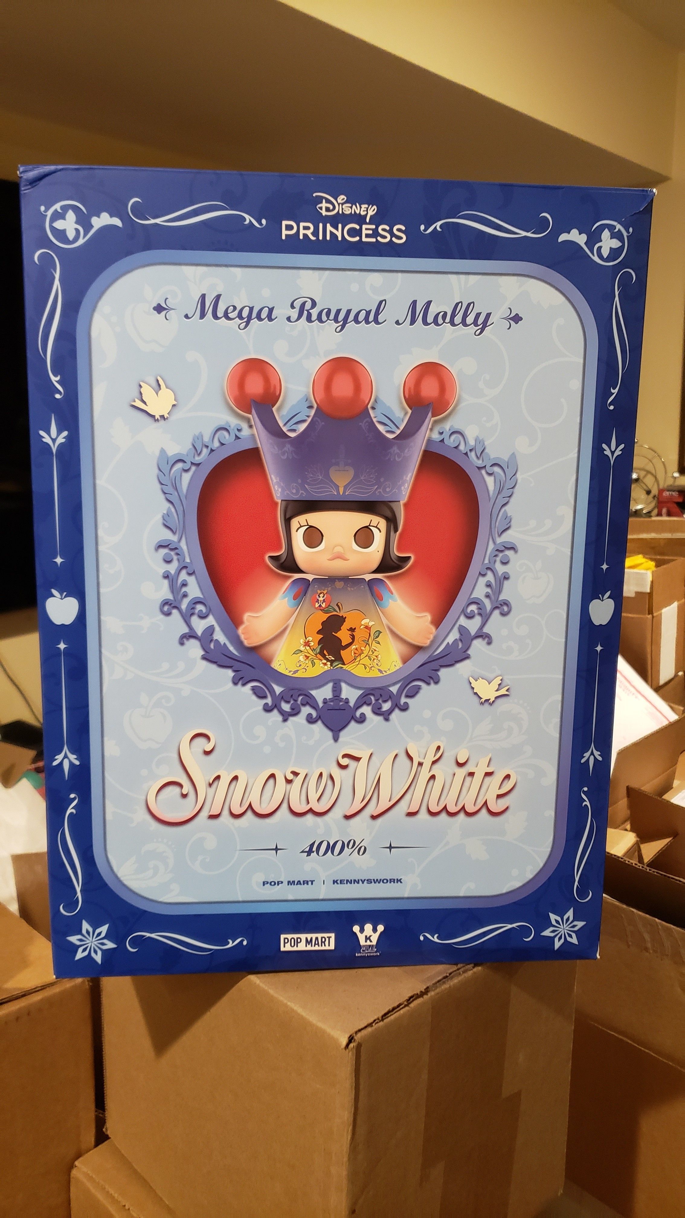 Figurine Pop Mart Mega Royal Molly 400 % Blanche-Neige Exclusive Collection Disney