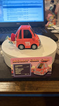 Molly Cerise voiture